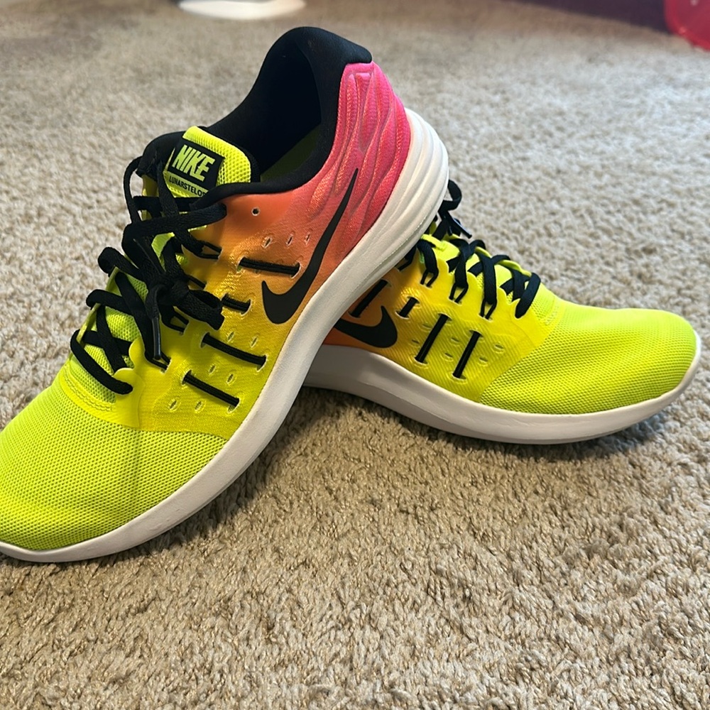 Nike Lunarstelos Men’s Size 9, NEARLY BRAND NEW!  Olympic edition colorway.